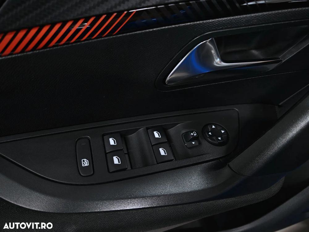 Peugeot 2008 PureTech 100 Allure - 26