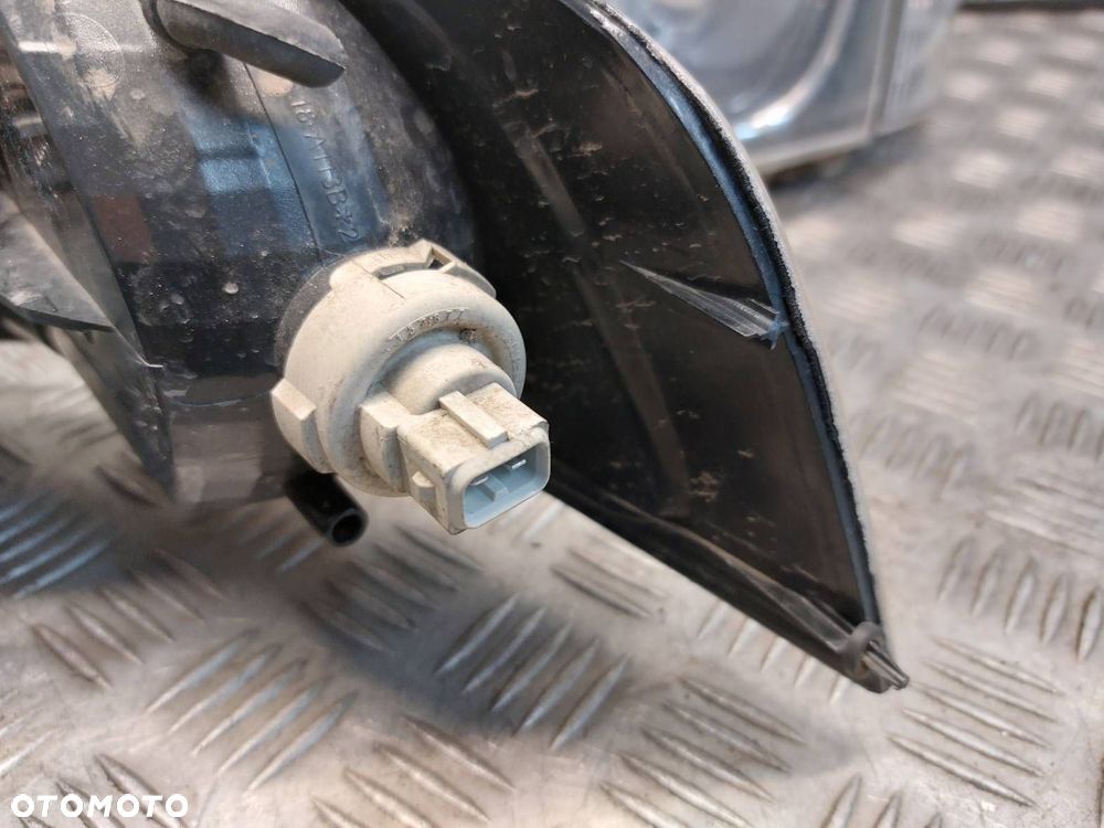 LAMPA LEWY PRAWY XENON V40 I LIFT30899885 30899884 - 7