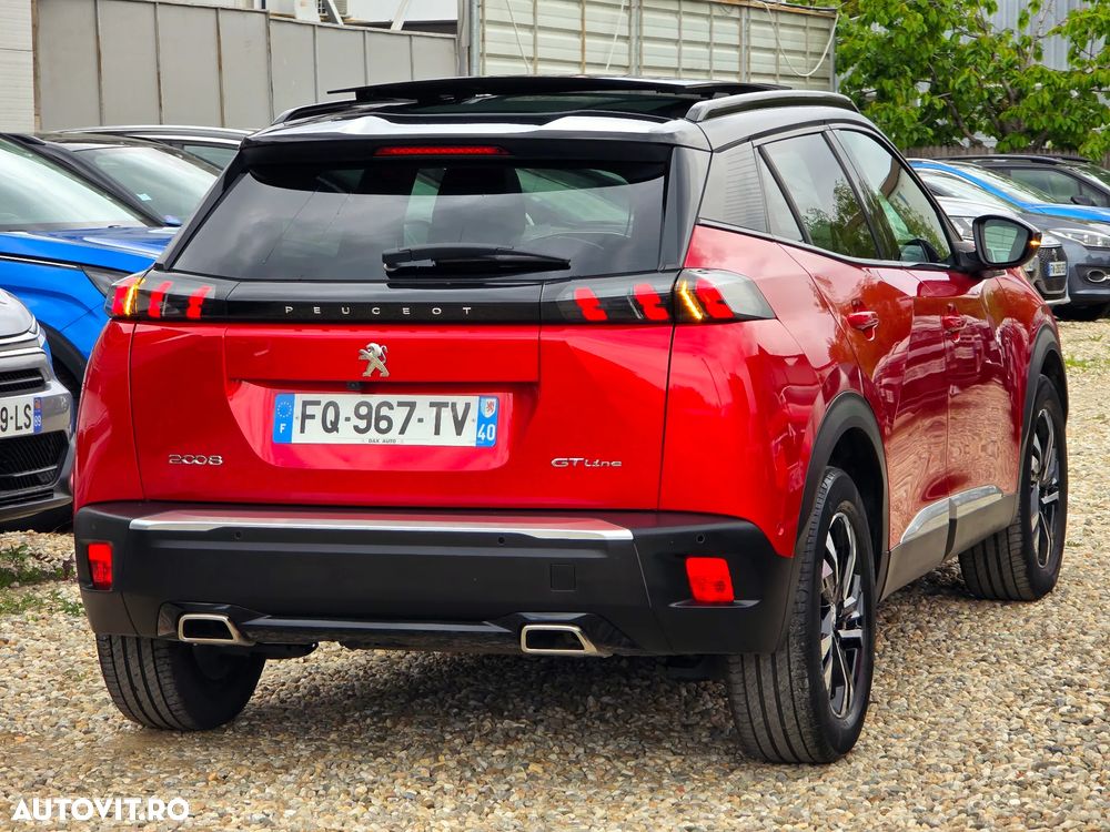 Peugeot 2008 PureTech 130 EAT8 GT - 12