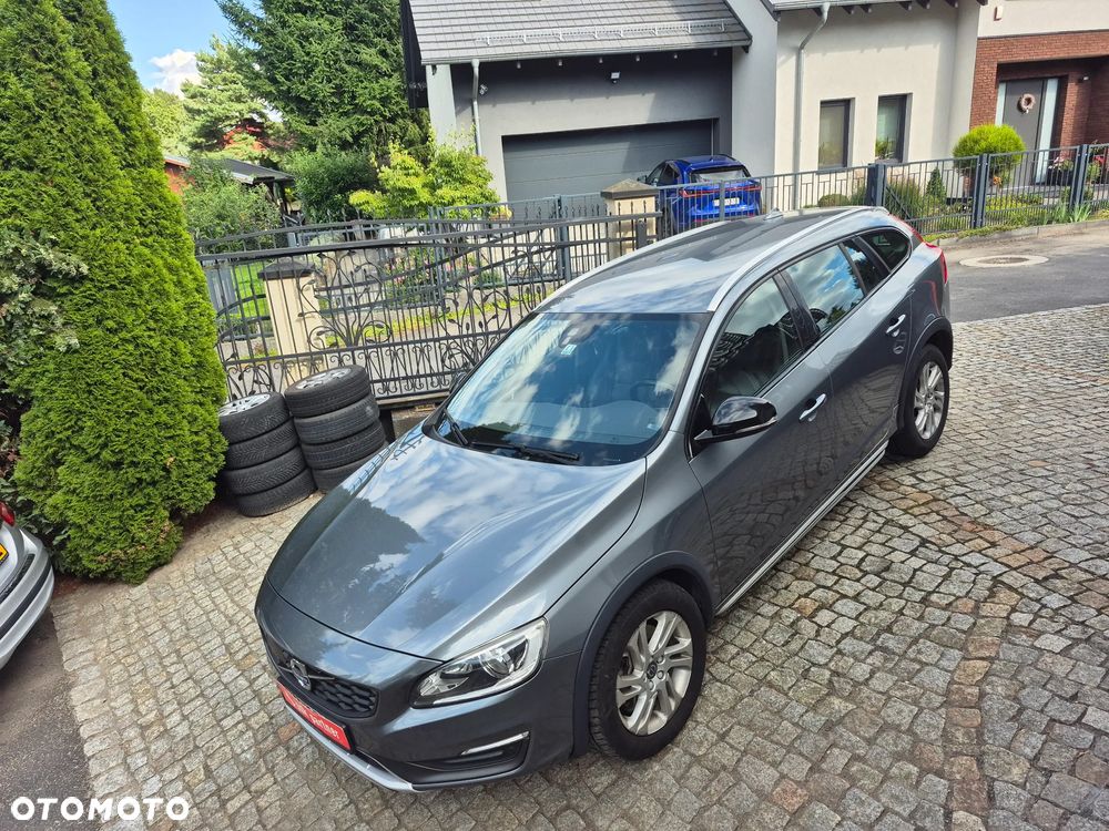 Volvo V60 Cross Country D3 Momentum