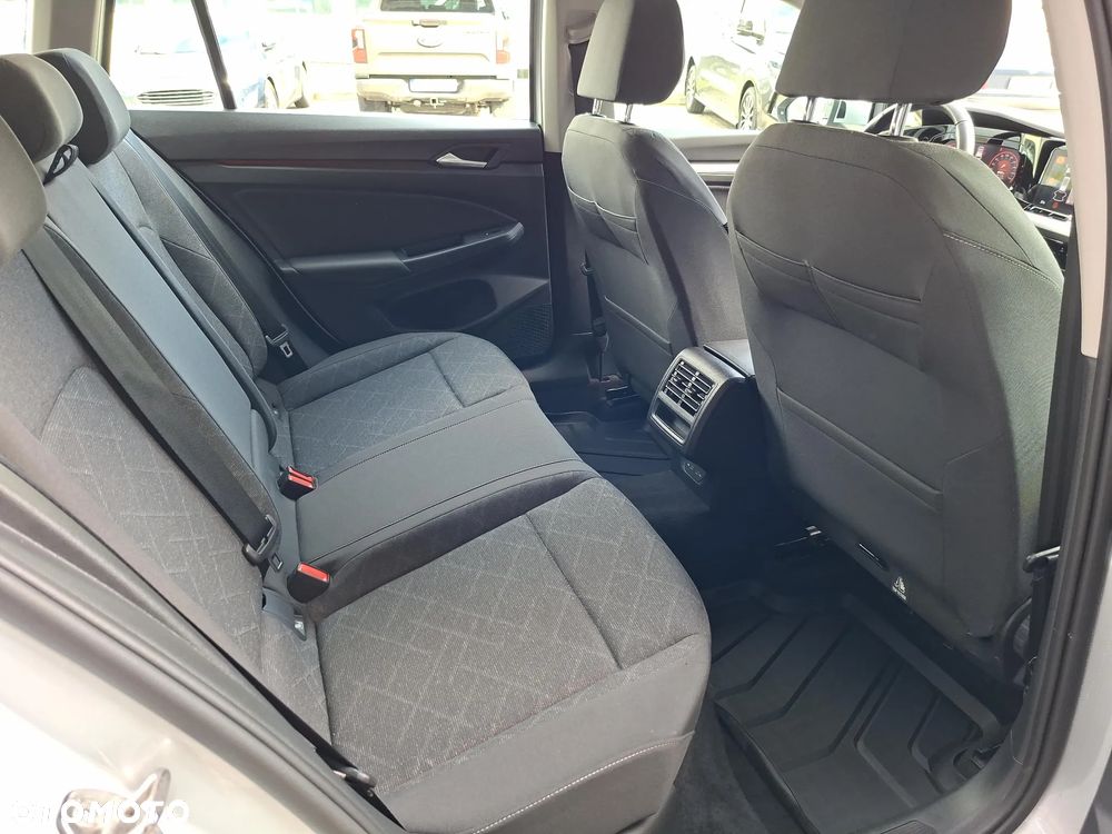 Volkswagen Golf VIII 2.0 TDI Life Plus - 33