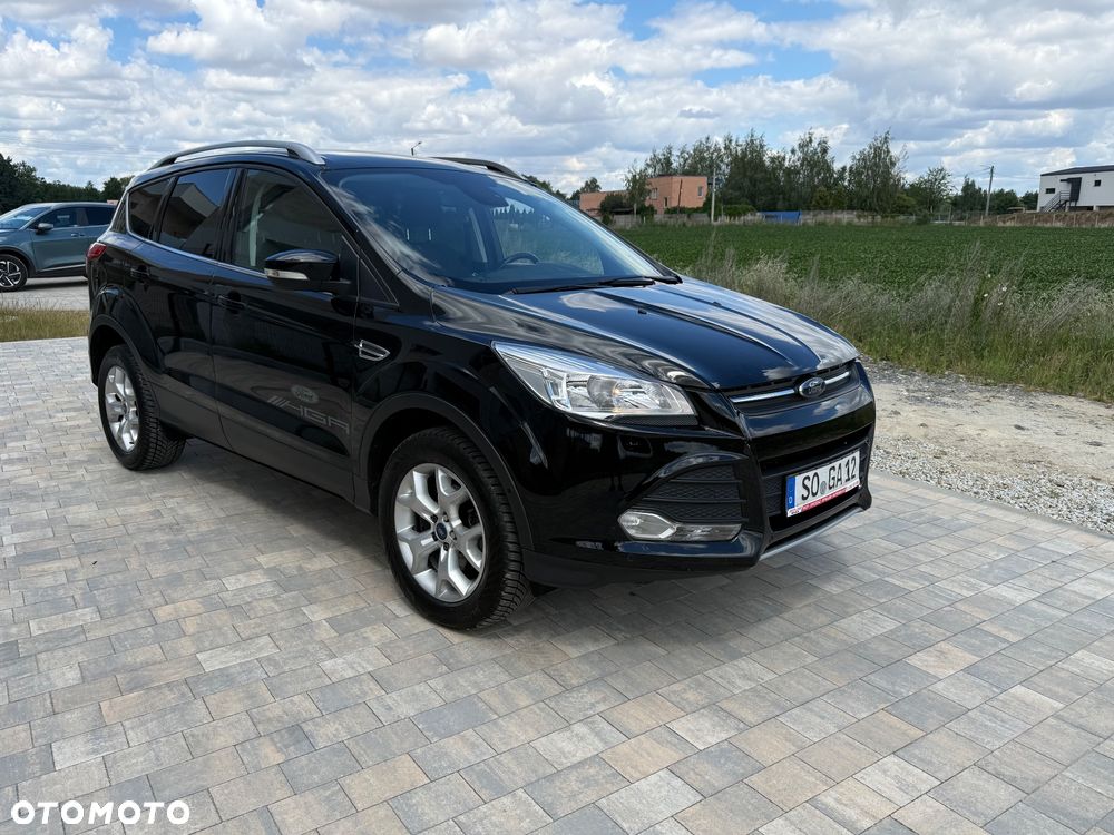 Ford Kuga 1.5 EcoBoost 2x4 Titanium - 1