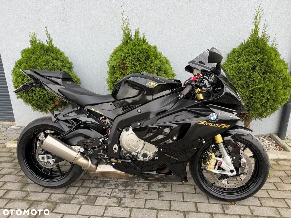 BMW S