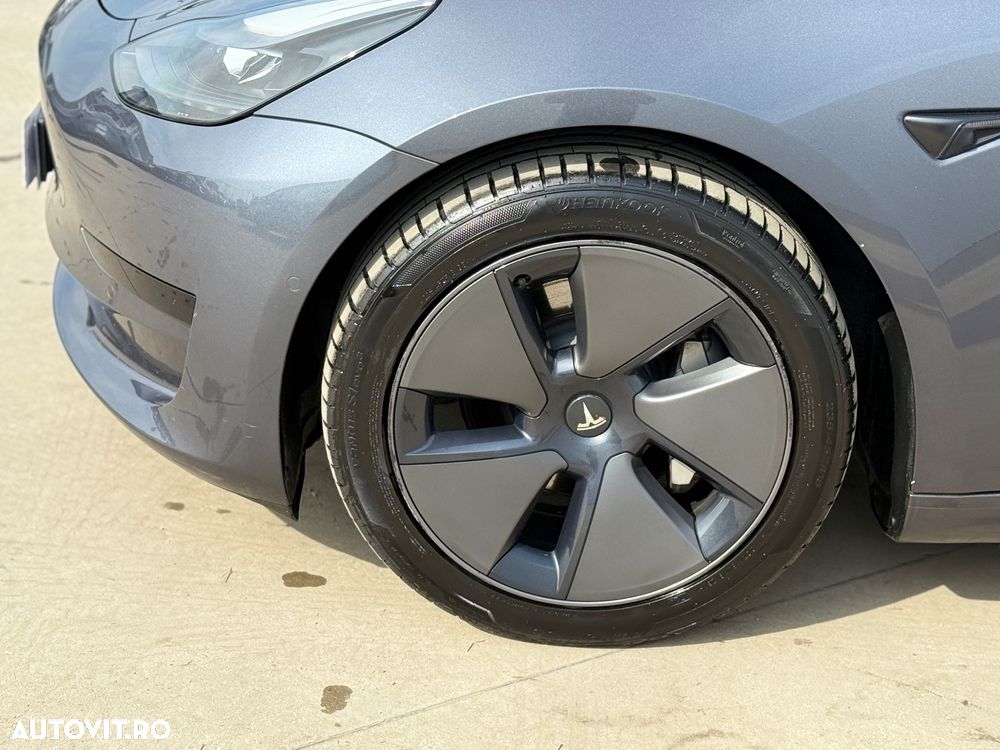 Tesla Model 3 - 22