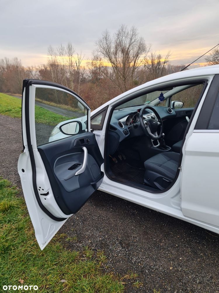 Ford Fiesta 1.25 Titanium - 10