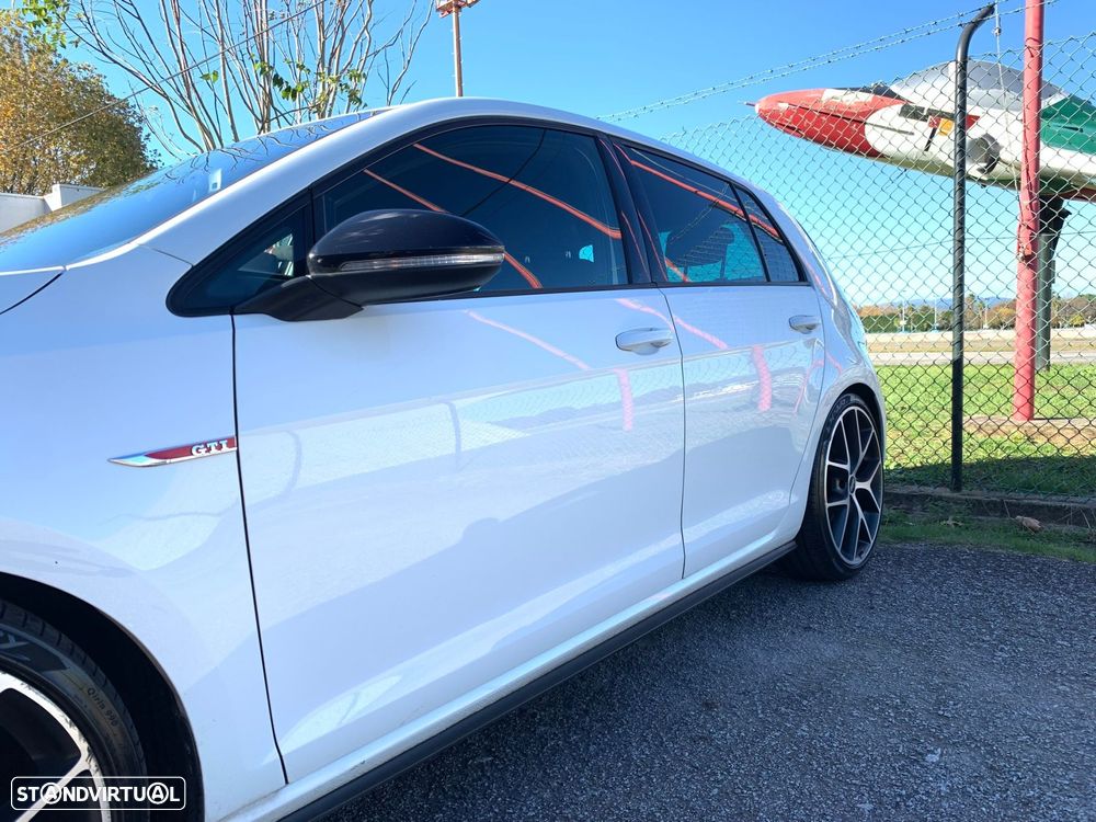 VW Golf 2.0 TSi GTi - 57