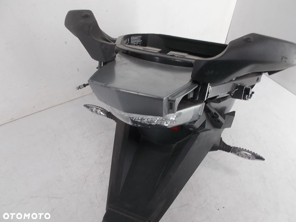 Ogon błotnik stelaż lampa LED BMW C Evolution - 5