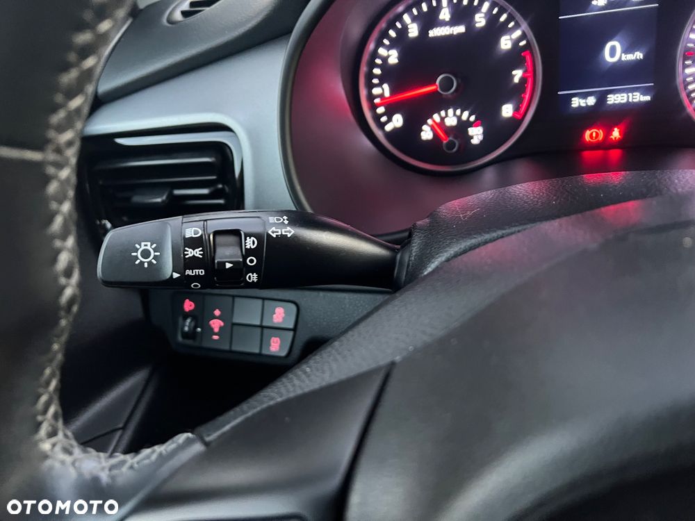 Kia Stonic 1.4 L - 23