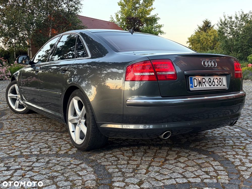Audi A8 - 5