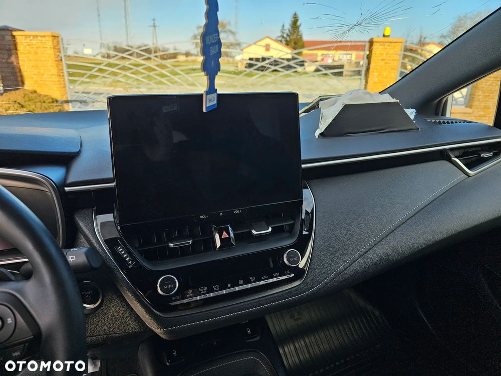 Toyota Corolla 2.0 Hybrid Style - 15