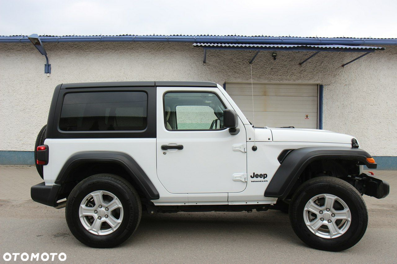 Jeep Wrangler - 14
