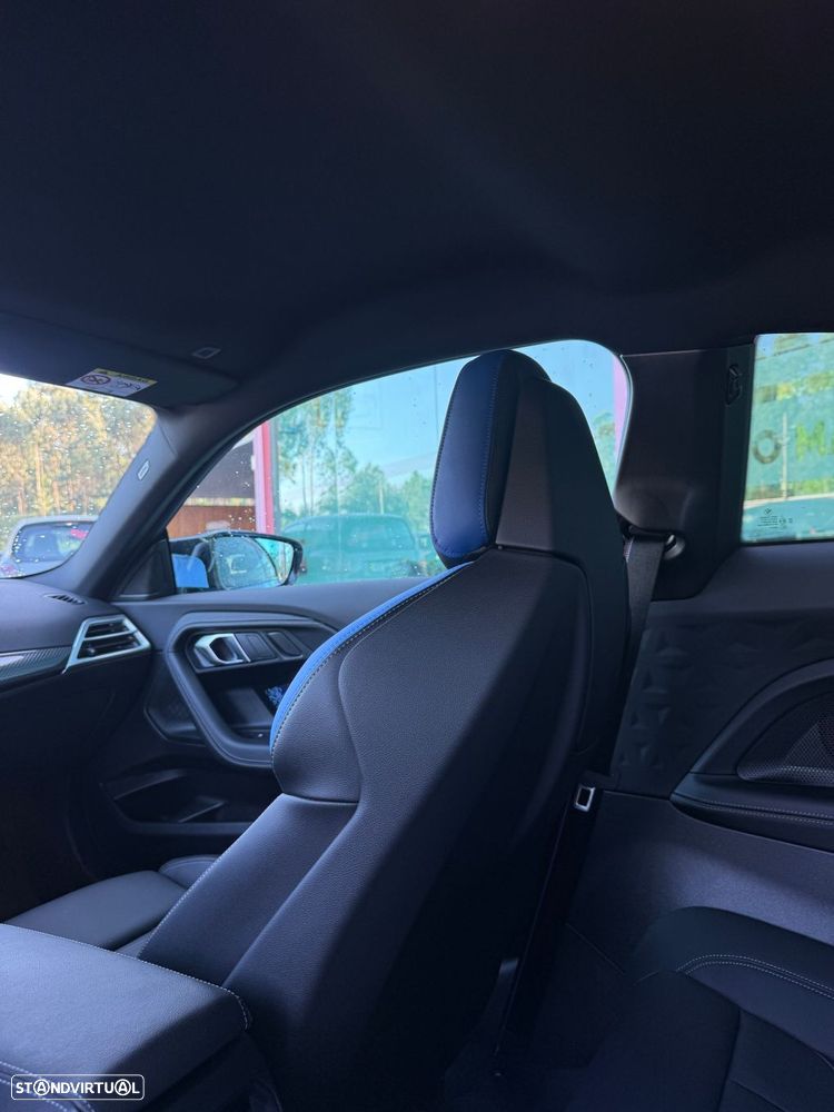BMW M2 Auto - 27