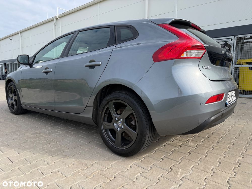 Volvo V40 D2 Kinetic - 9