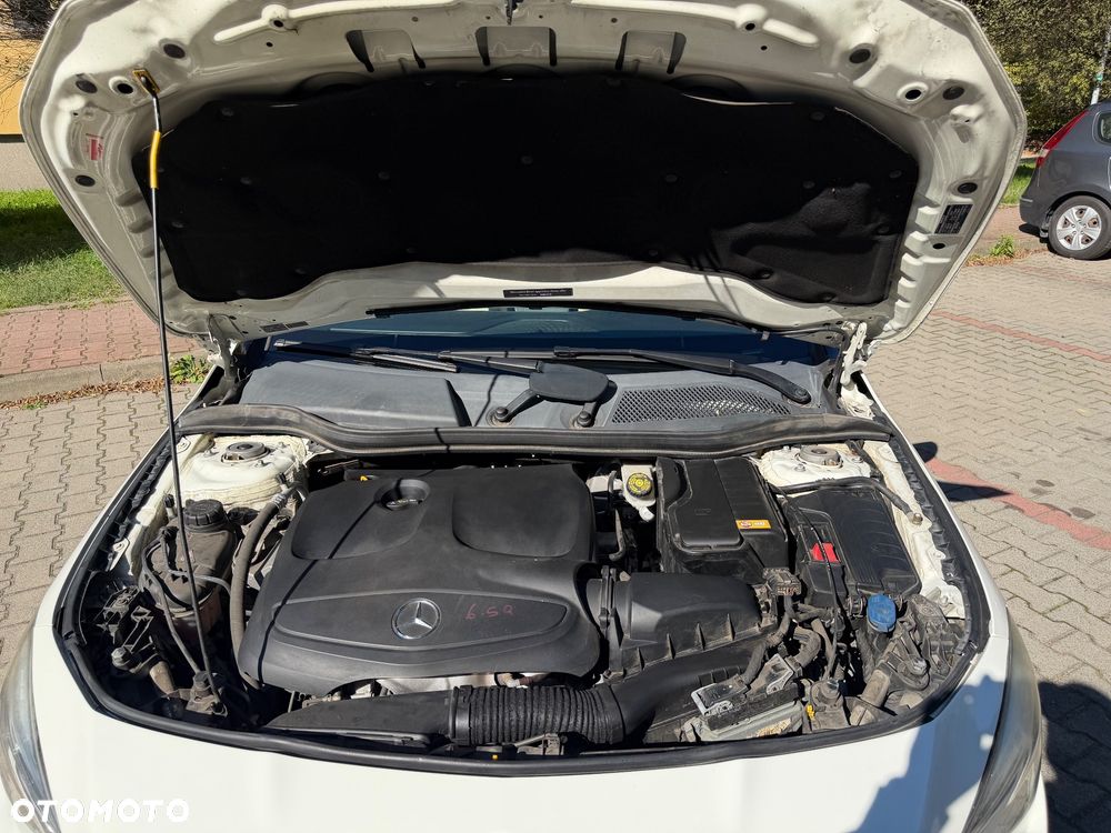 Mercedes-Benz CLA 250 7G-DCT Urban - 10
