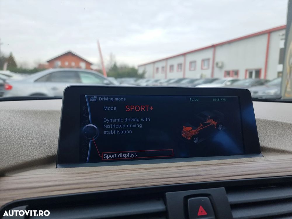 BMW Seria 3 320d Aut. Modern Line - 25