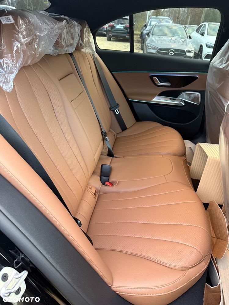 Mercedes-Benz Klasa E 220 d mHEV 4-Matic AMG 9G-Tronic - 7