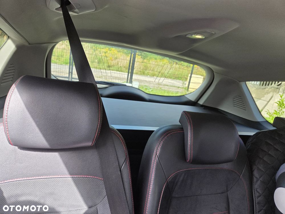 Ford S-Max 2.0 TDCi DPF Titanium - 13