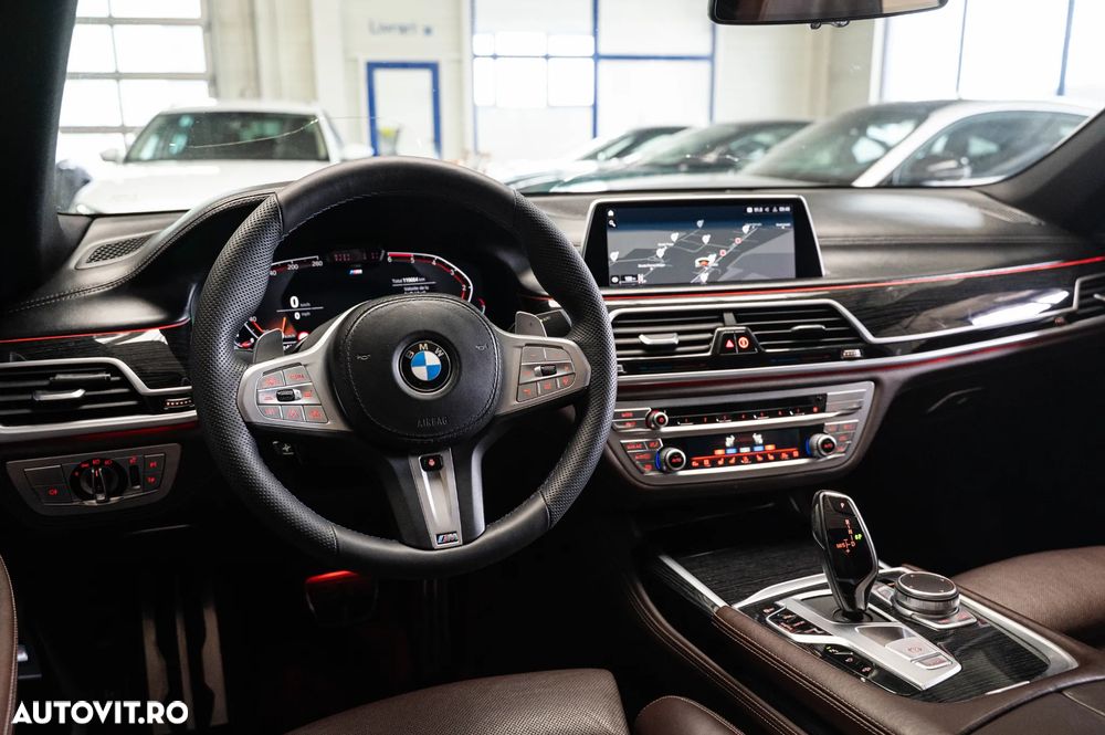 BMW Seria 7 740d xDrive - 31