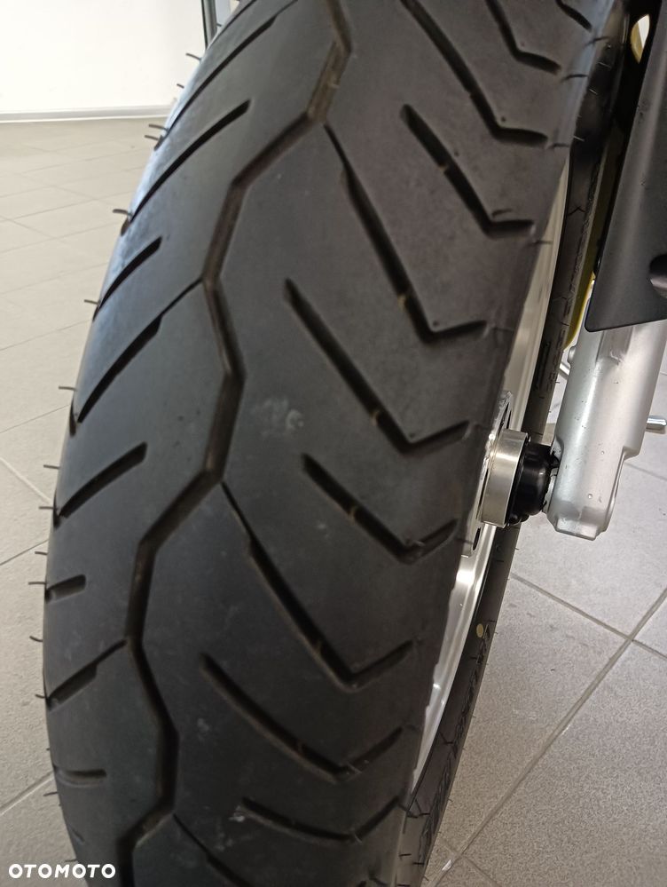 Suzuki Marauder - 31