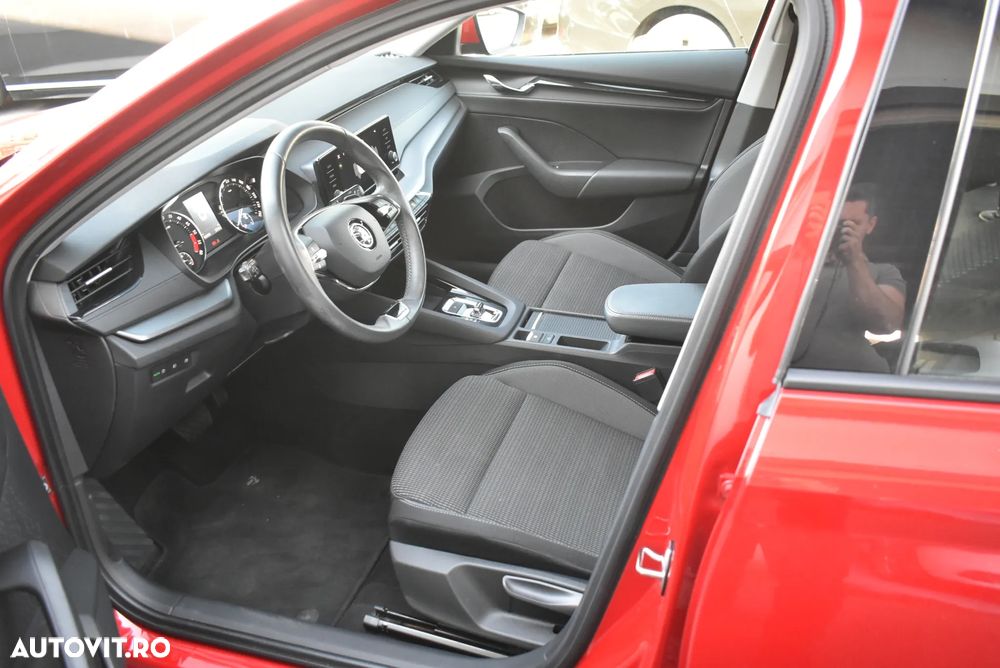 Skoda Octavia 2.0 TDI DSG Ambition - 16
