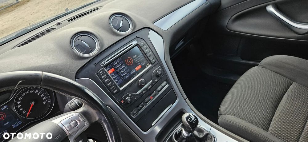 Ford Mondeo 1.6 T Titanium - 30