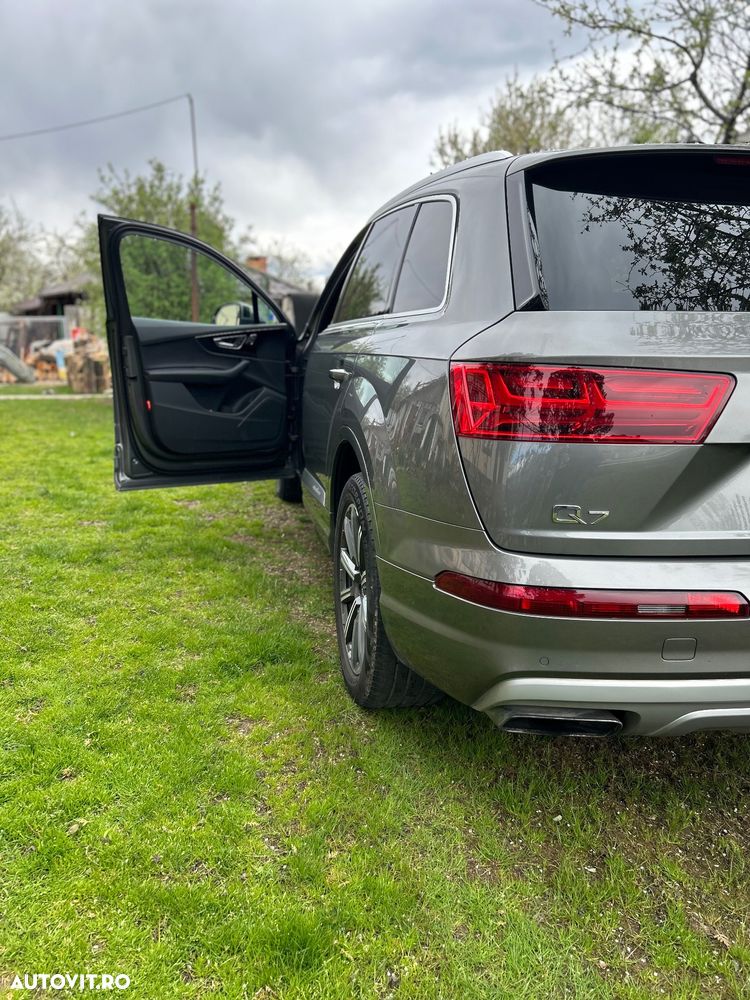 Audi Q7 3.0 TFSI Quattro Tip - 9
