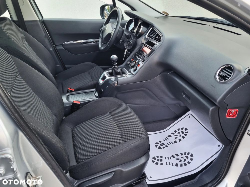 Peugeot 5008 1.6 HDi Premium - 11