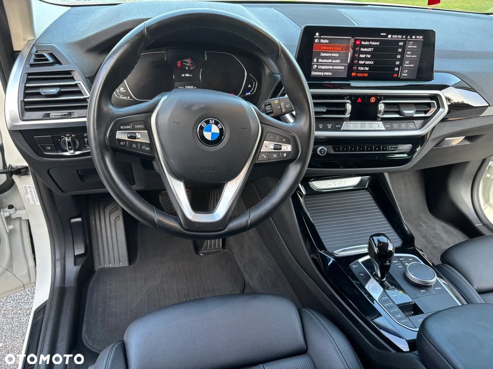 BMW X3 xDrive20d - 13