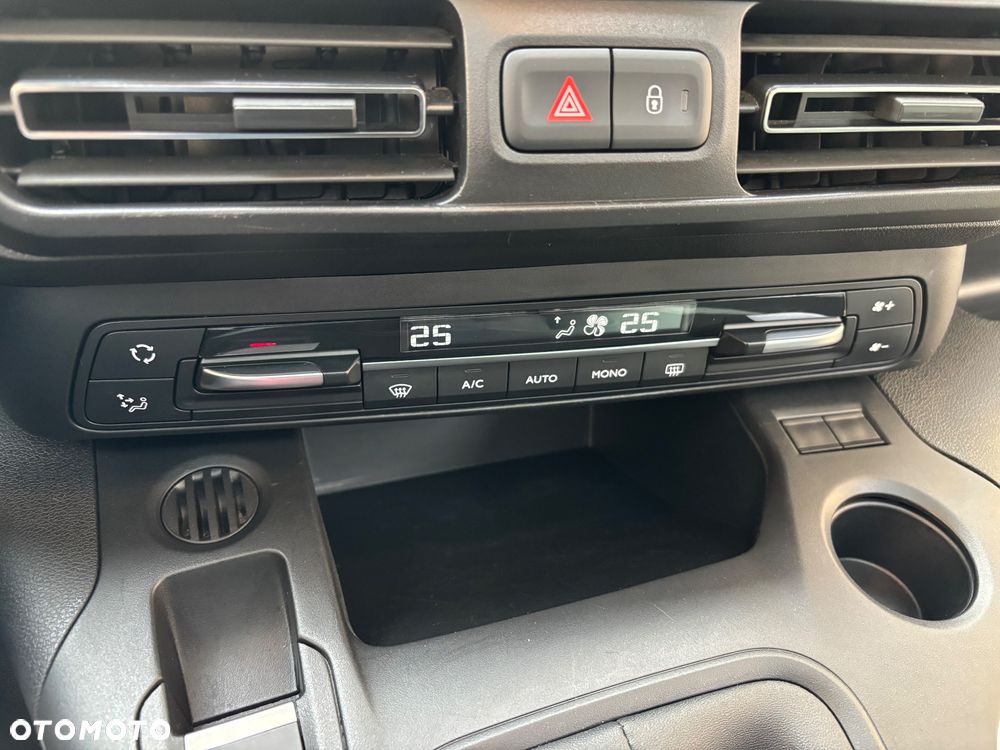 Citroën Berlingo M BlueHDi 130 SHINE - 22