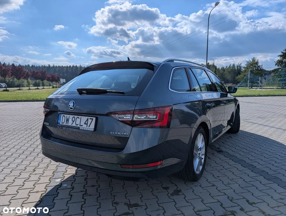 Skoda Superb 1.5 TSI ACT Ambition - 9