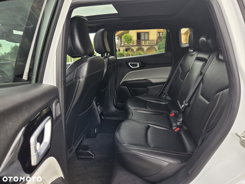 Jeep Compass - 15