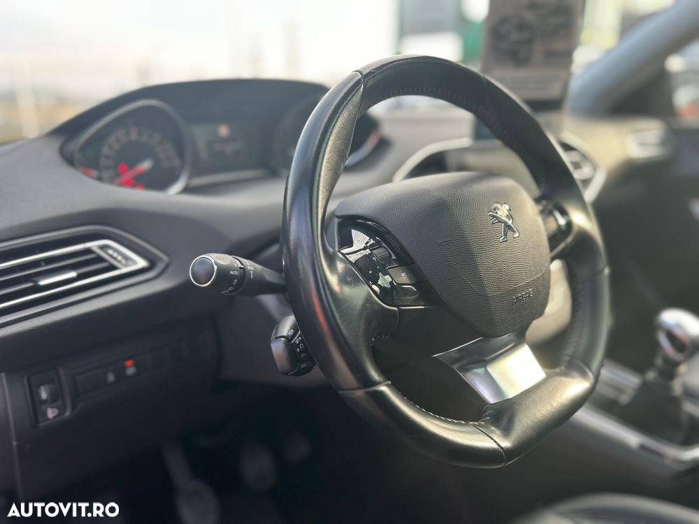 Peugeot 308 BlueHDi 130 Stop & Start Active Business-Paket - 11