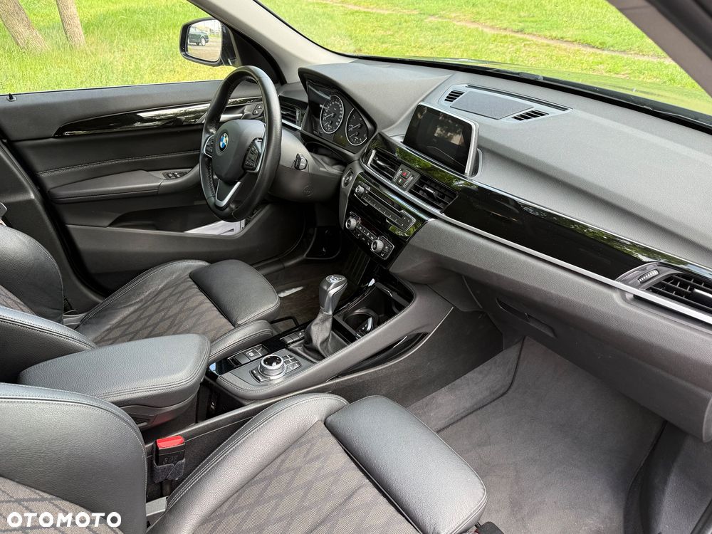 BMW X1 sDrive18d Sport Line sport - 9