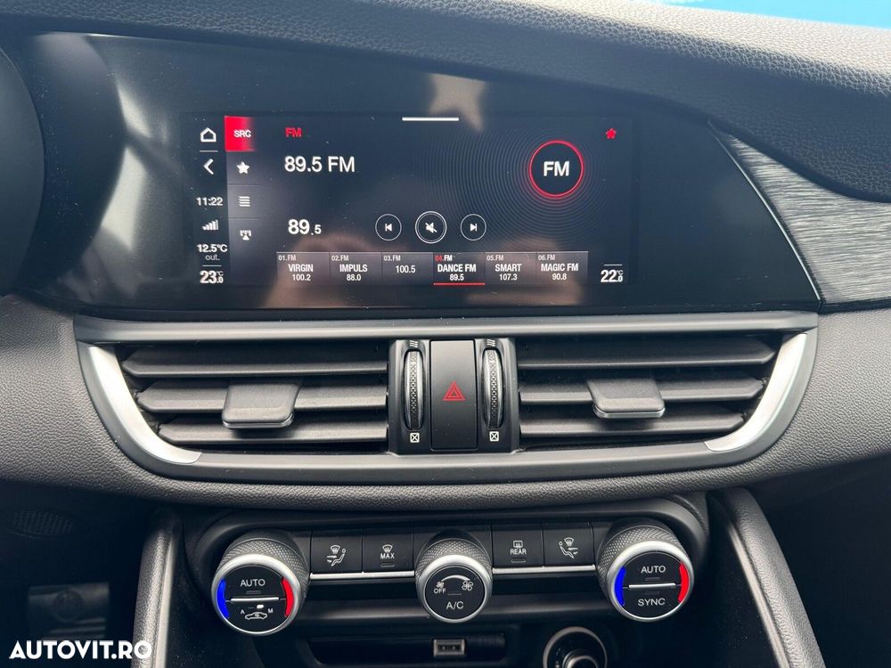 Alfa Romeo Giulia - 11