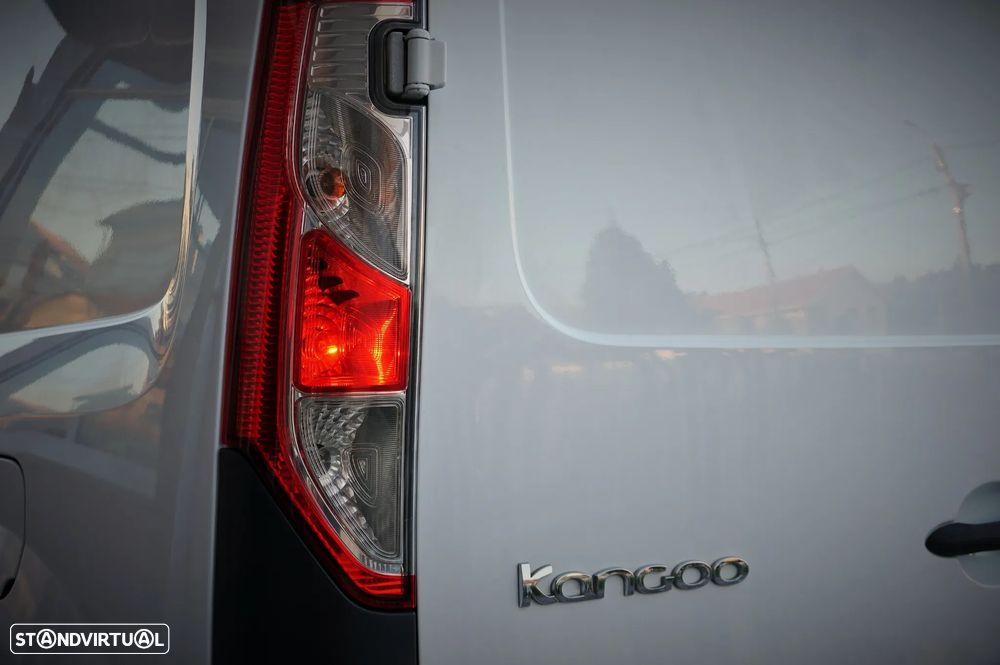 Renault KANGOO 1.5 DCI 3L IVA DEDUTÍVEL - 31
