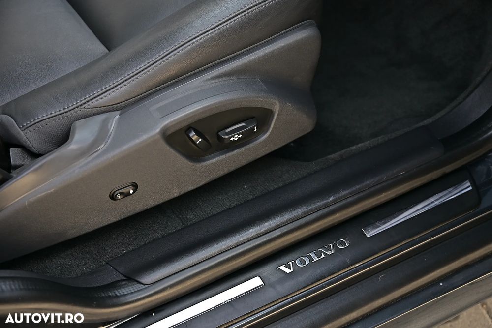 Volvo XC 60 D3 Geartronic Summum - 20