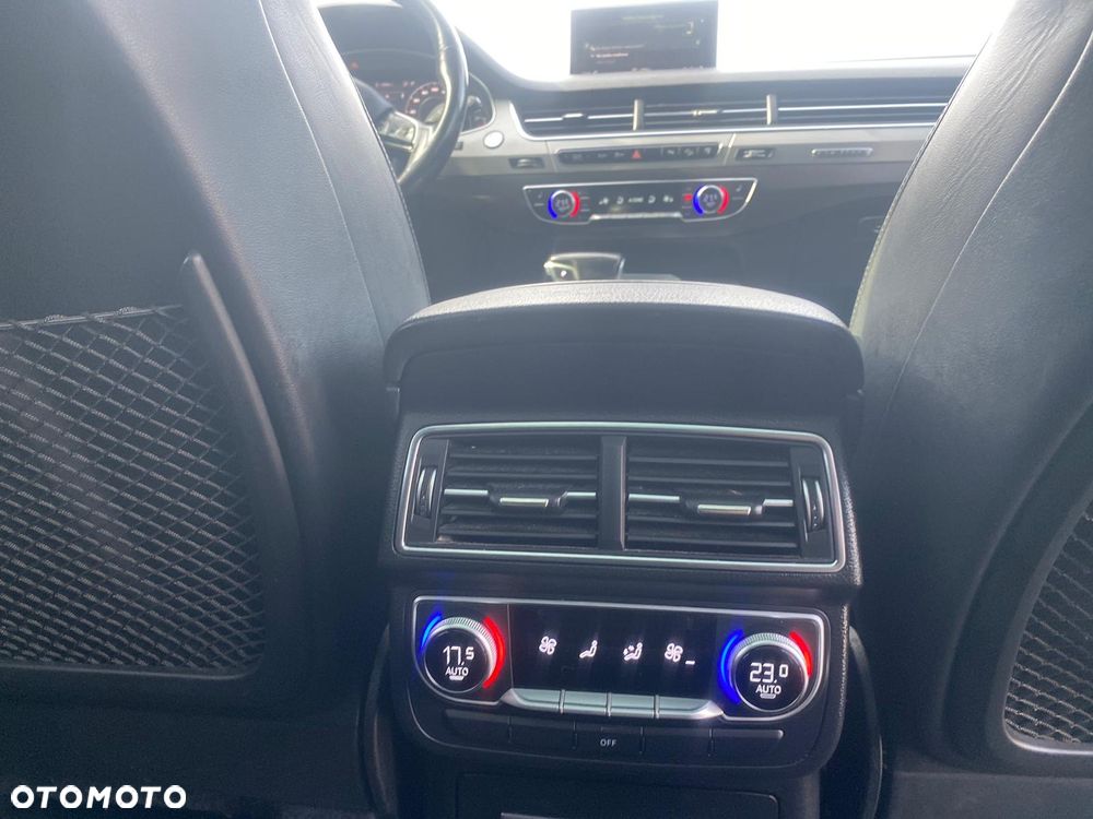 Audi Q7 - 40