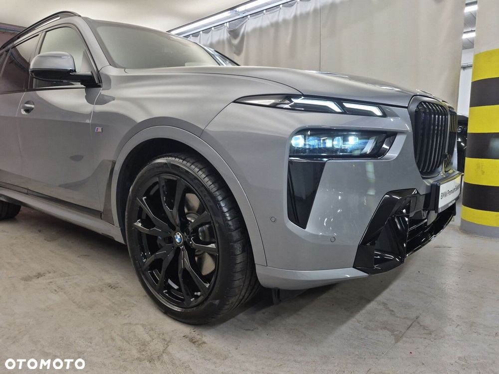 BMW X7 - 23