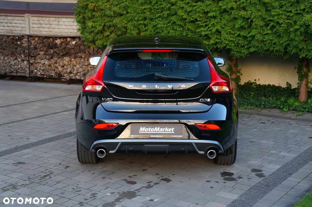 Volvo V40 D3 Drive-E R-Design Momentum - 17