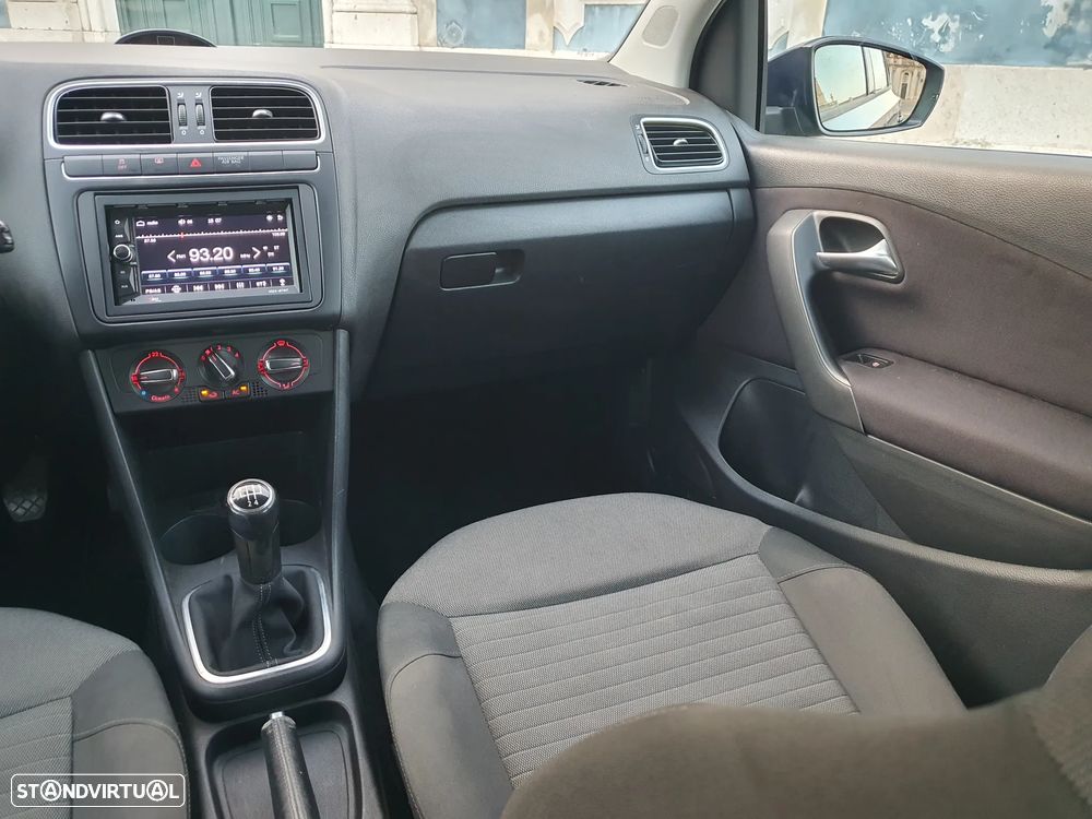 VW Polo 1.2 Confortline - 29