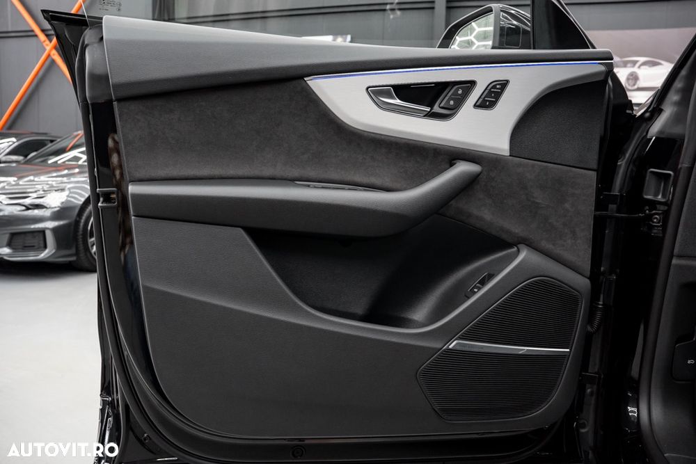 Audi SQ8 4.0 TFSI quattro Tiptronic - 39