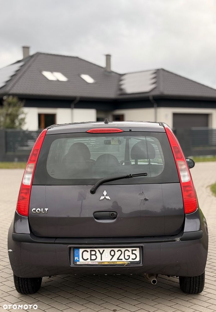 Mitsubishi Colt - 5