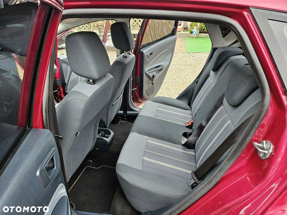 Ford Fiesta - 9