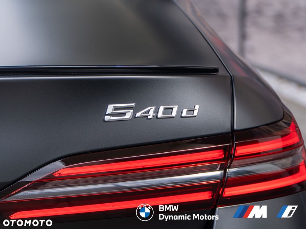 BMW Seria 5 540d xDrive - 12