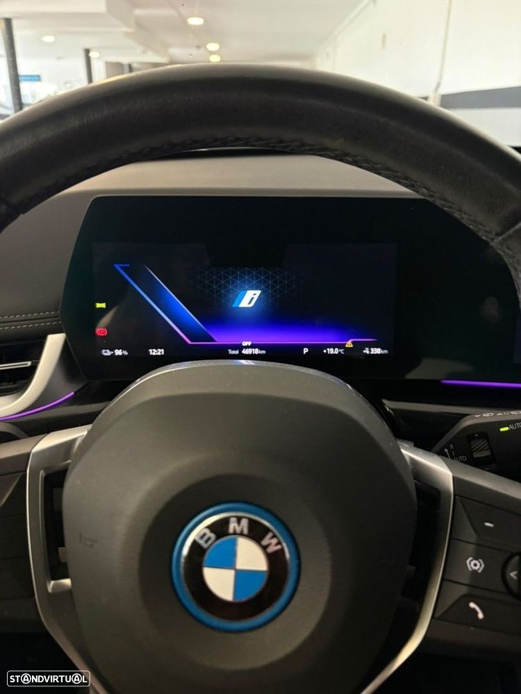 BMW iX1 xDrive30 xLine - 10