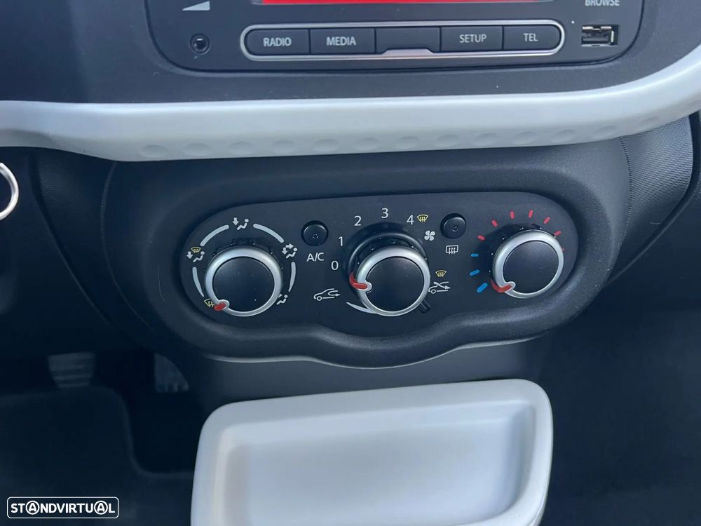 Renault Twingo 1.0 SCe Dynamique - 19