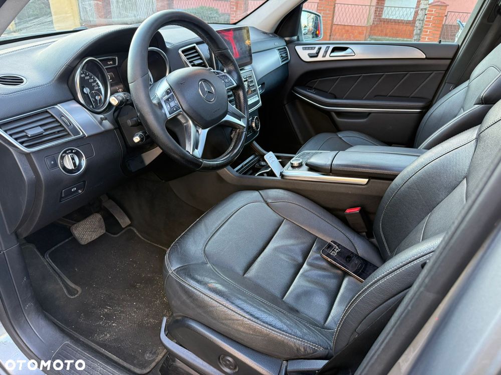 Mercedes-Benz GL - 15