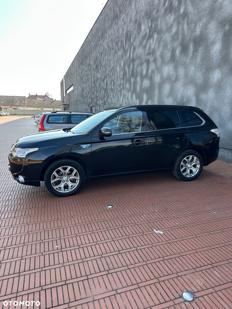 Mitsubishi Outlander - 5