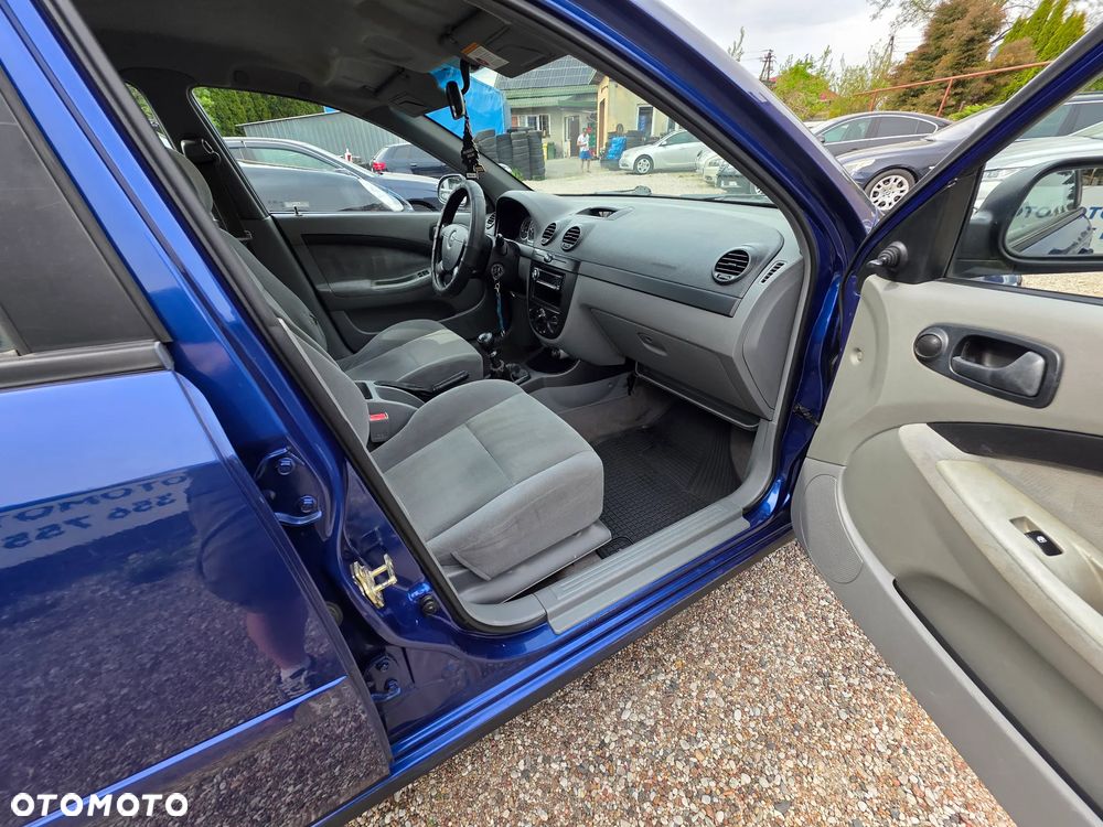 Chevrolet Lacetti 1.4 SE - 5