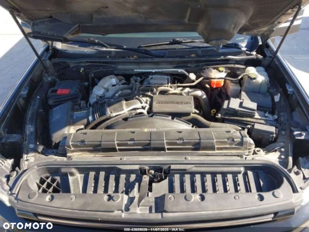 Chevrolet Silverado - 12